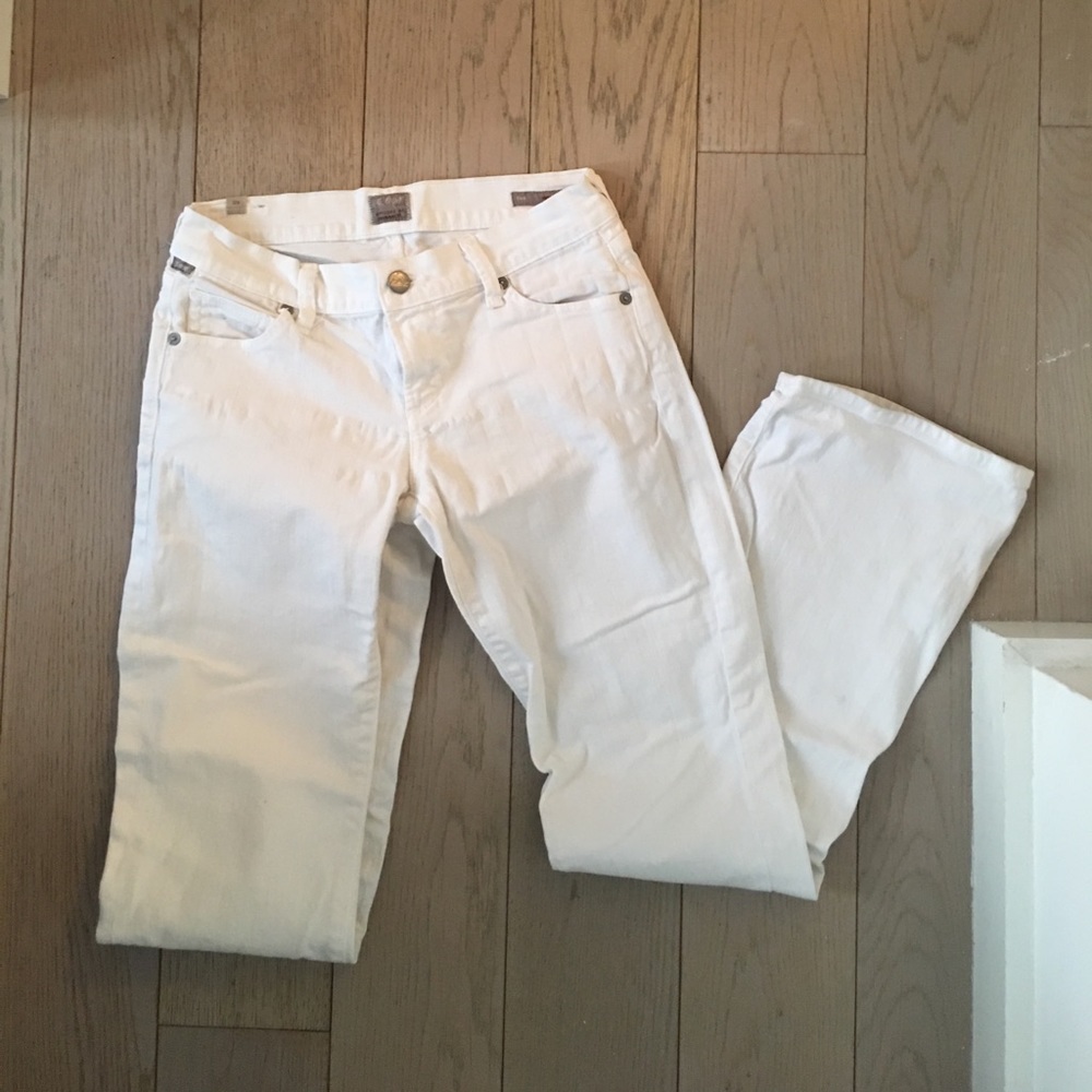 White jeans 👖 COH Size 25